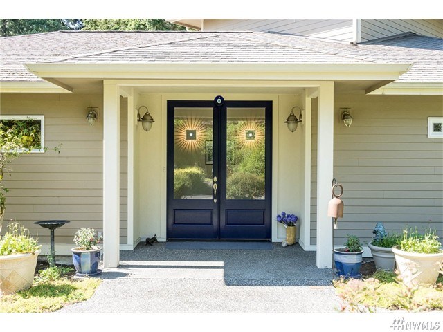 For Sale: 10227 SW 227th St Vashon, WA 98070