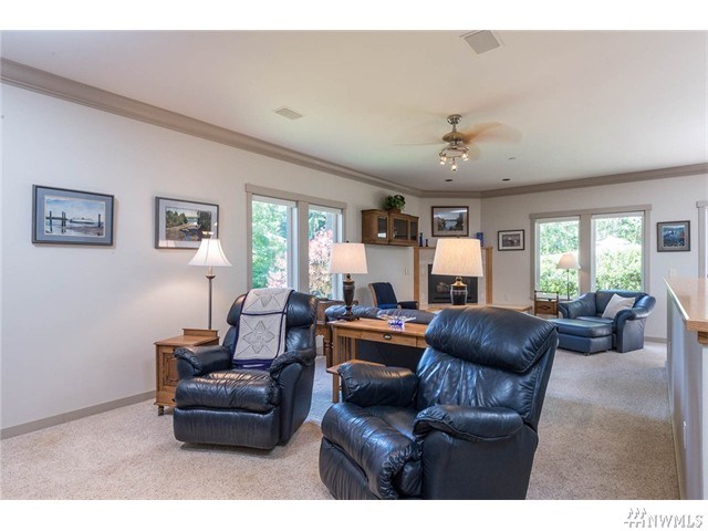 For Sale: 10227 SW 227th St Vashon, WA 98070