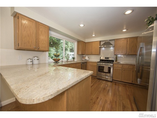 For Sale: 24112 NE 6th Pl Sammamish, WA 98074