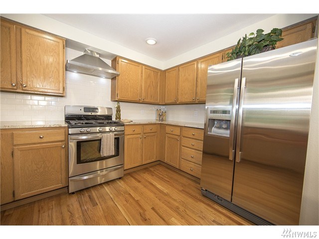 For Sale: 24112 NE 6th Pl Sammamish, WA 98074
