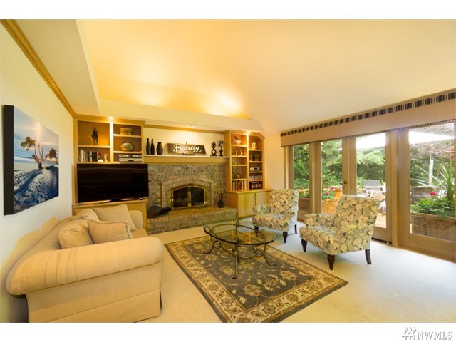 For Sale: 23910 NE 31st Way Sammamish, WA 98074