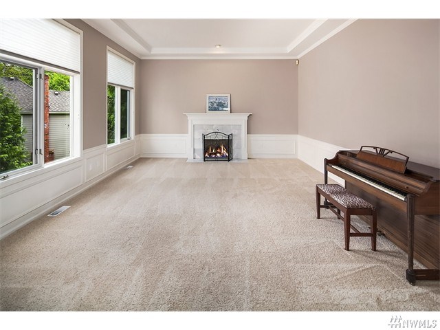 For Sale: 24044 NE 29th St Sammamish, WA 98074