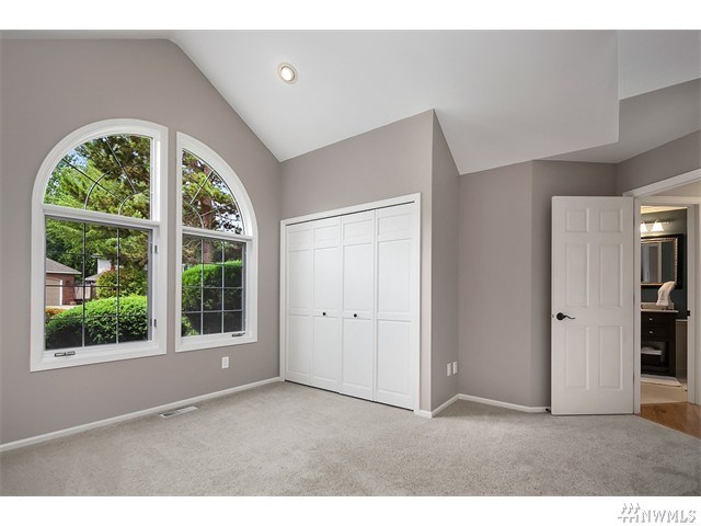 For Sale: 24044 NE 29th St Sammamish, WA 98074