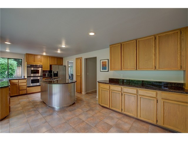 For Sale: 2218 Sahalee Dr E Sammamish, WA 98074