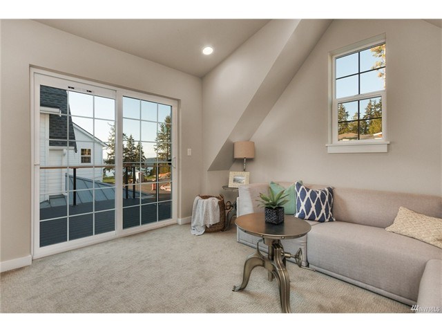 2424 212th Ave SE