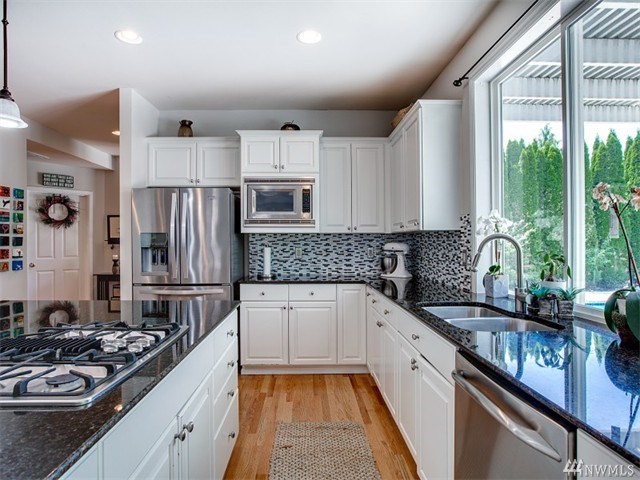 For Sale: 1223 269th Ave SE Sammamish, WA 98075