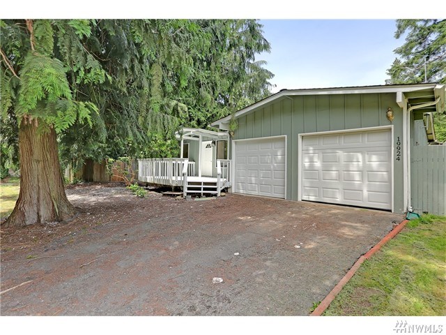 For Sale: 19924 NE 175th St Woodinville, WA 98077