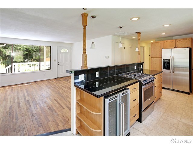 For Sale: 19924 NE 175th St Woodinville, WA 98077