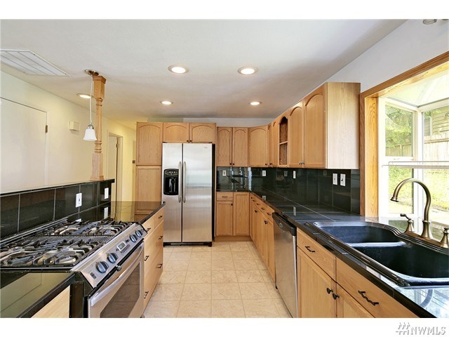For Sale: 19924 NE 175th St Woodinville, WA 98077