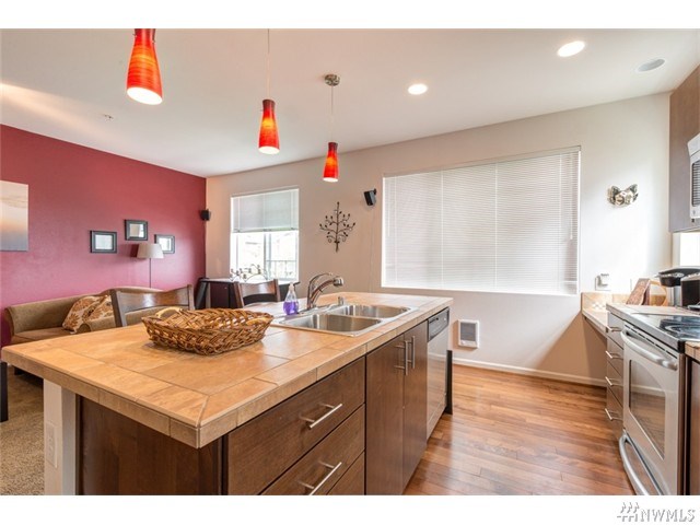 For Sale: 15720 Manor Way #B1 Lynnwood, WA 98087