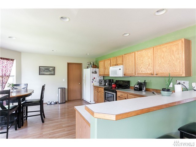 For Sale: 12600 SE 298th Pl Auburn, WA 98092