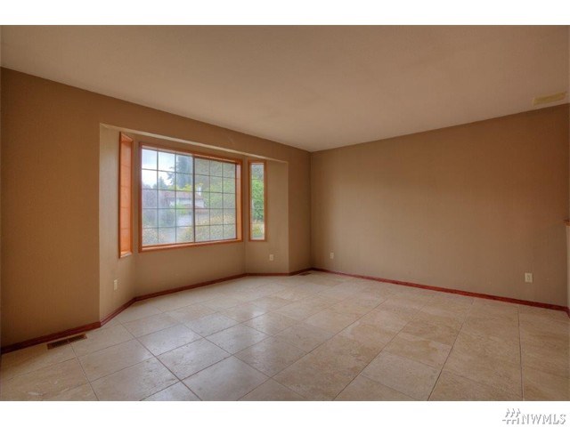 For Sale: 5427 Lakeland Hills Way SE Auburn, WA 98092