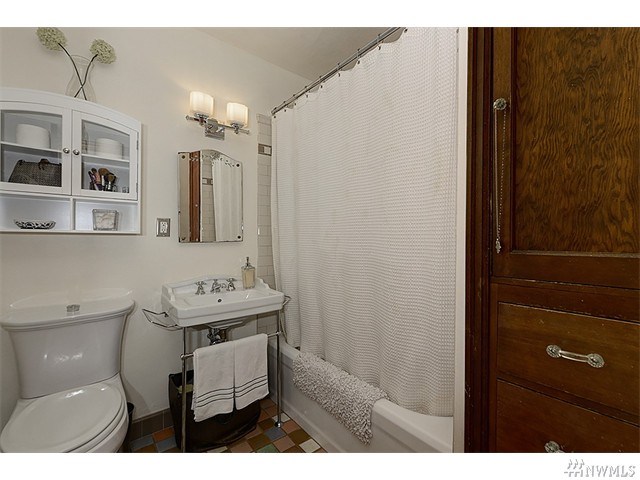 For Sale: 400 Boylston Ave E #310 Seattle, WA 98102