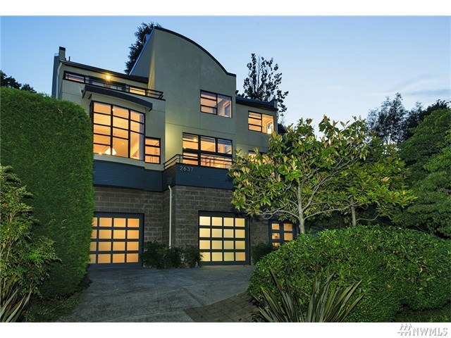 For Sale: 2637 11th Ave E Seattle, WA 98102