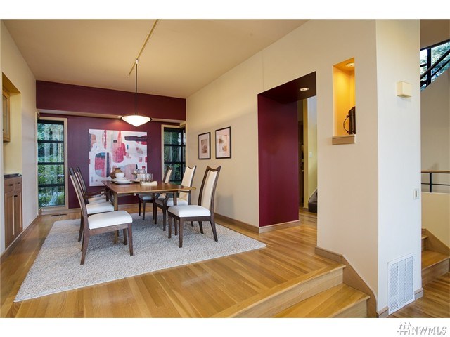 For Sale: 2637 11th Ave E Seattle, WA 98102