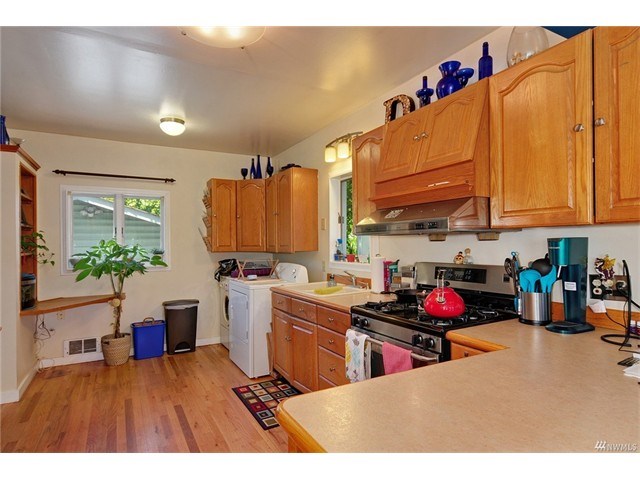 812 NW 49th St