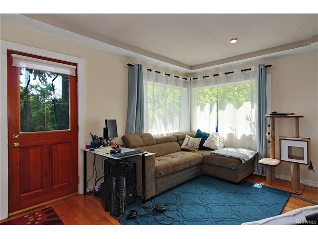 812 NW 49th St