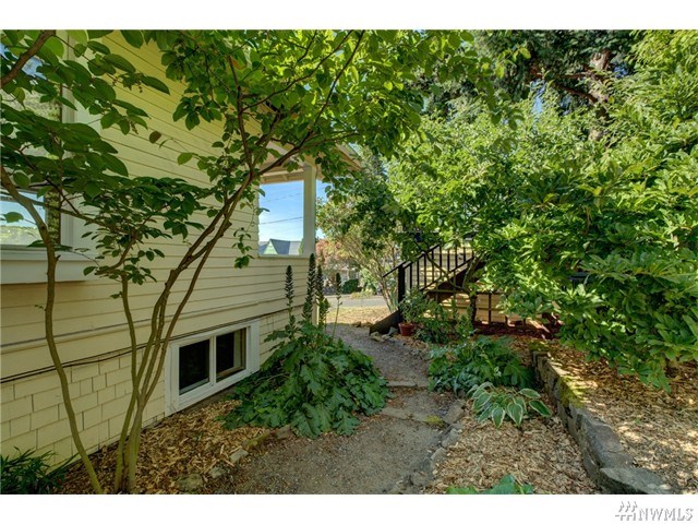 For Sale: 117 N 60th St Seattle, WA 98103