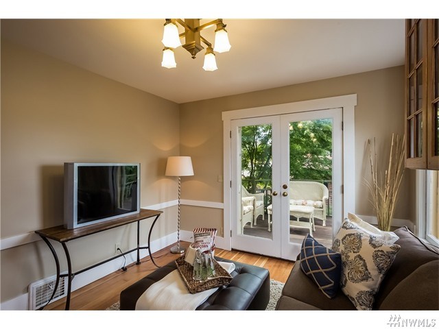 For Sale: 532 N 67th St Seattle, WA 98103