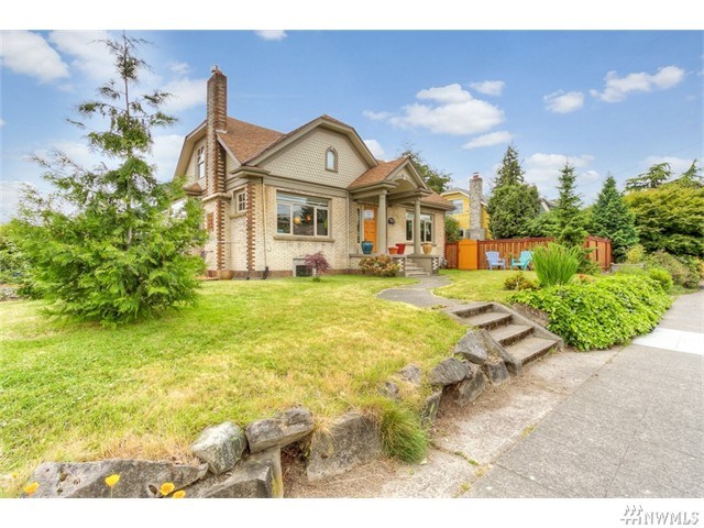 4303 Wallingford Ave N Seattle, WA 98103