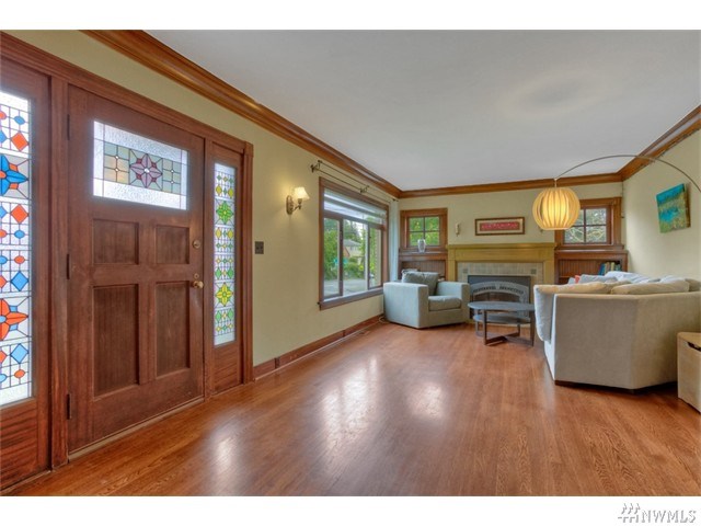 4303 Wallingford Ave N Seattle, WA 98103