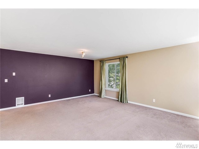 For Sale: 8812 Stone Ave N #302 Seattle, WA 98103