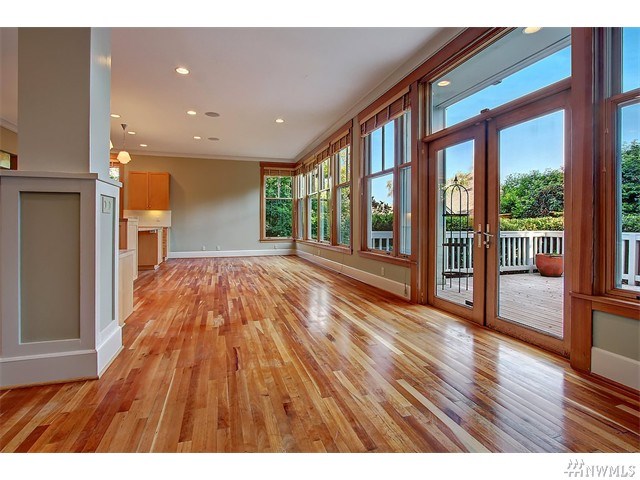 For Sale: 1015 N 42nd St Seattle, WA 98103
