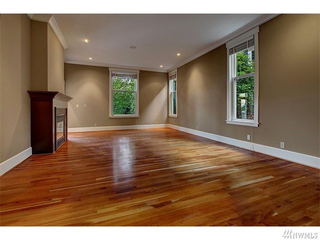 For Sale: 1015 N 42nd St Seattle, WA 98103