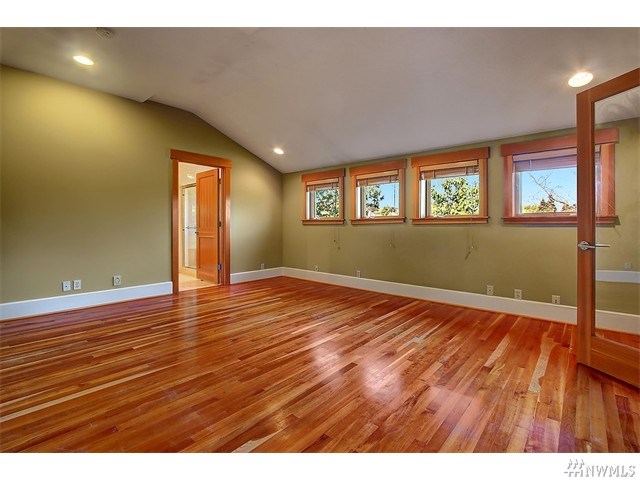 For Sale: 1015 N 42nd St Seattle, WA 98103