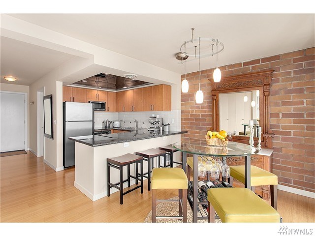 For Sale: 905 Cherry St #405 Seattle, WA 98104