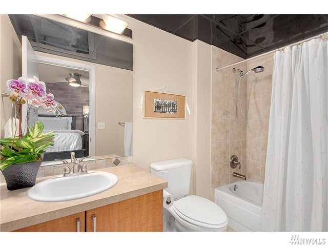 For Sale: 905 Cherry St #405 Seattle, WA 98104