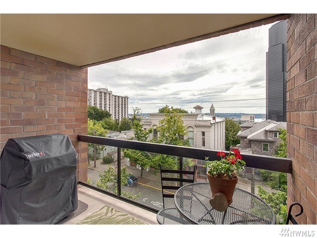 For Sale: 905 Cherry St #405 Seattle, WA 98104