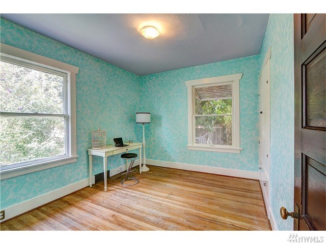 For Sale: 4733 5th Ave NE Seattle, WA 98105