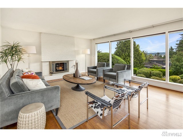 For Sale: 5767 64th Ave NE Seattle, WA 98105