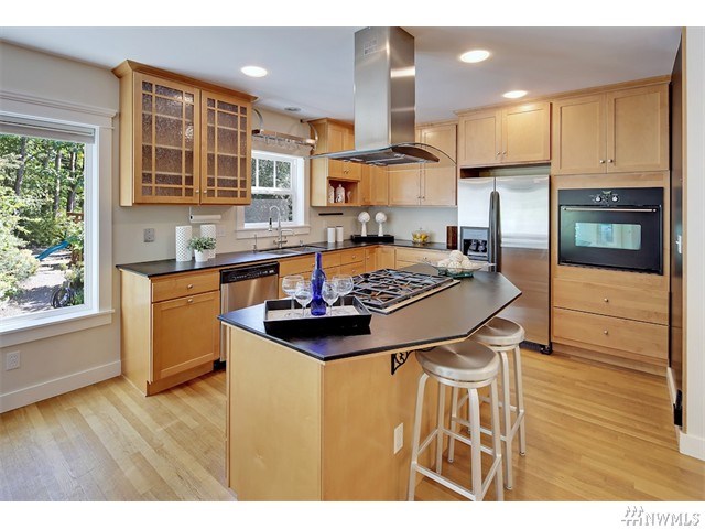 For Sale: 3928 19th Ave SW Seattle, WA 98106