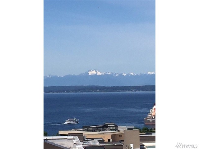 For Sale: 323 Queen Anne Ave N #413 Seattle, WA 98109