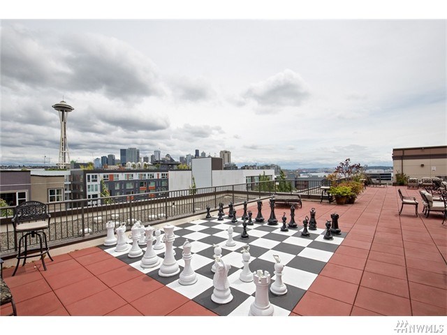 For Sale: 323 Queen Anne Ave N #413 Seattle, WA 98109