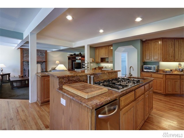 For Sale: 1174 High School Rd NE Bainbridge Island, WA 98110