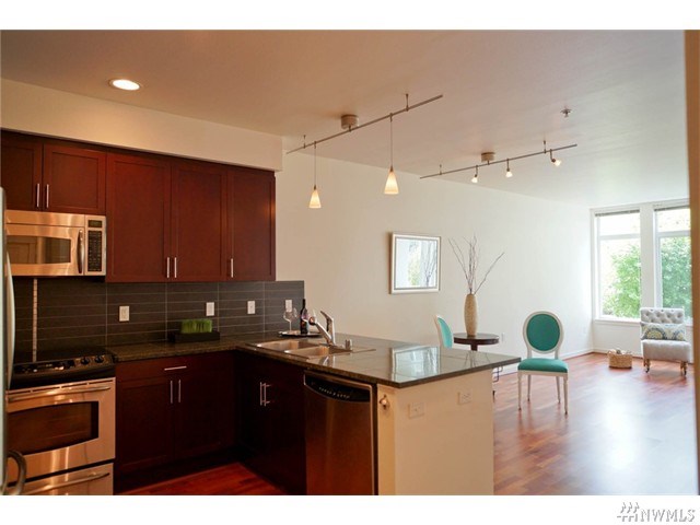 For Sale: 180 Harbor Square Loop NE #B117 Bainbridge Island, WA 98110