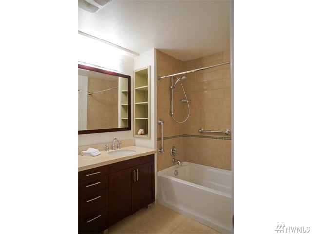 For Sale: 180 Harbor Square Loop NE #B117 Bainbridge Island, WA 98110