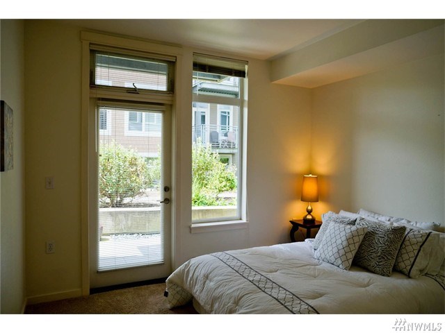 For Sale: 180 Harbor Square Loop NE #B117 Bainbridge Island, WA 98110