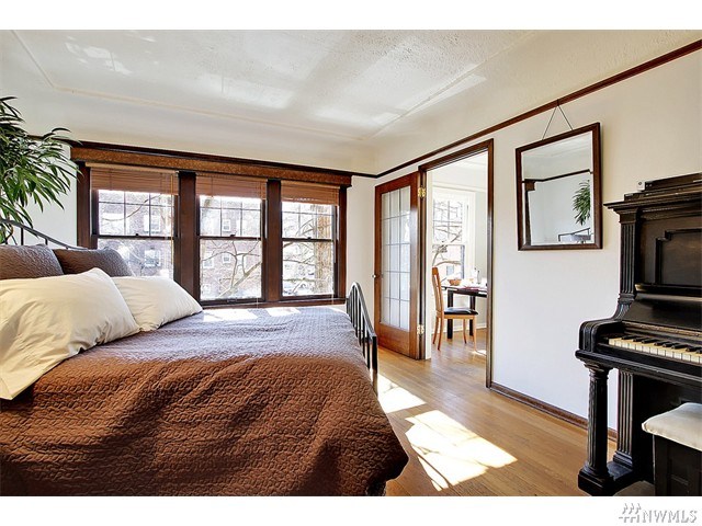 For Sale: 323 16th Ave E #202 Seattle, WA 98112