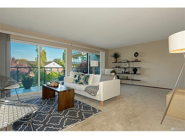 2501 Canterbury Ln E #205
