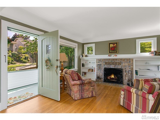 For Sale: 1702 NE 77th St Seattle, WA 98115