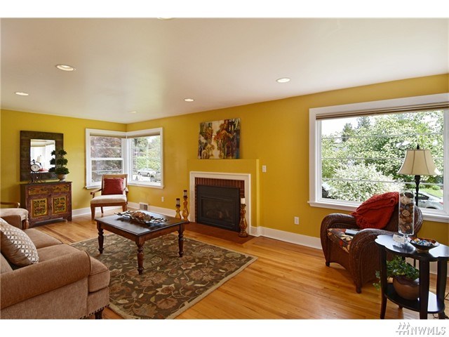 For Sale: 6827 34th Ave NE Seattle, WA 98115