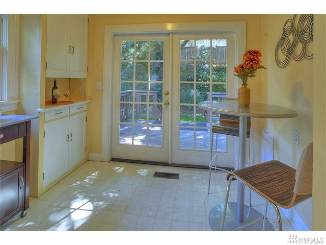 For Sale: 7032 15th Ave NE Seattle, WA 98115