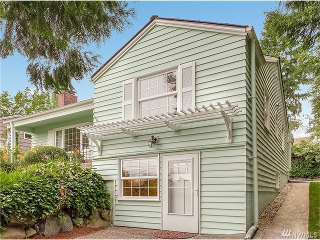 For Sale: 7527 Ravenna Ave NE Seattle, WA 98115
