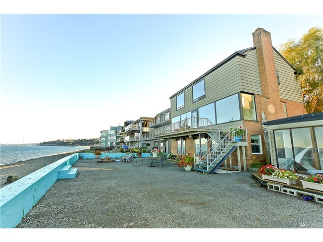 3129 Alki Ave SW