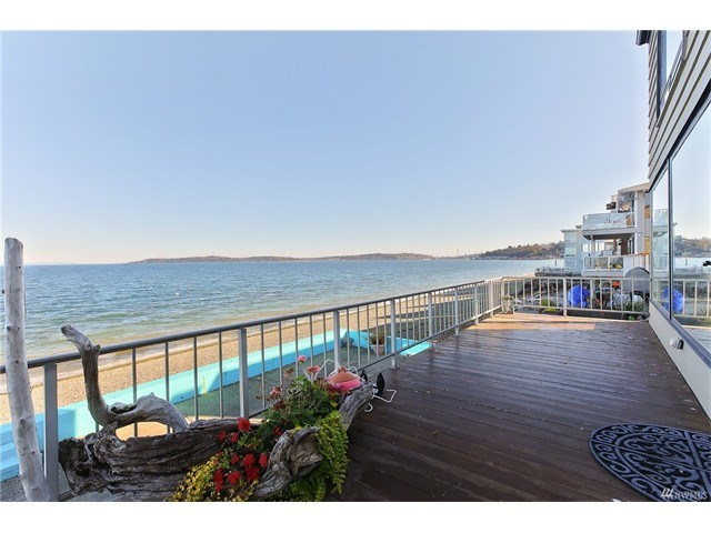3129 Alki Ave SW