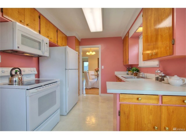 2420 NW 61st St